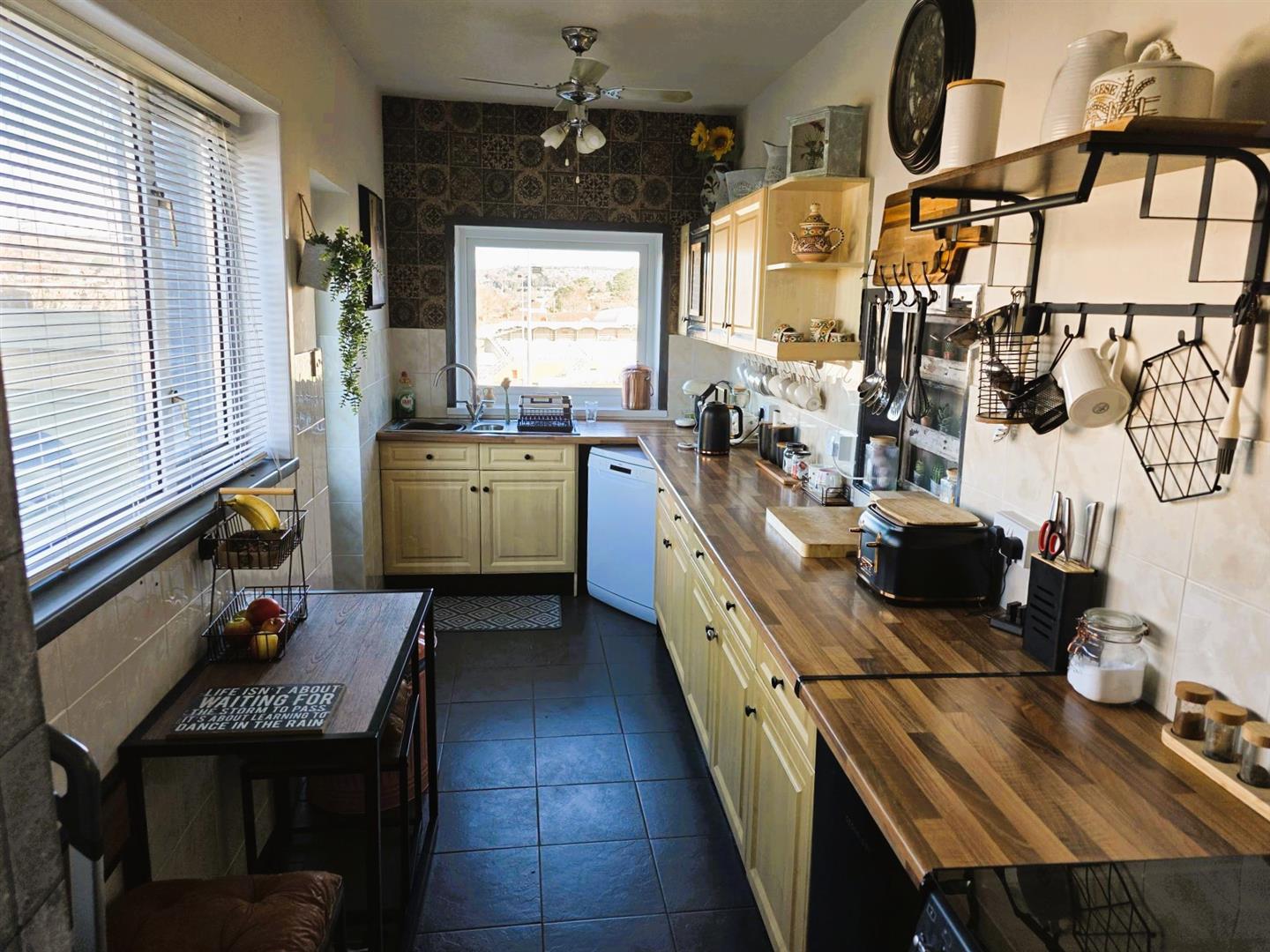 Stebonheath Terrace, Llanelli, SA15 1NE